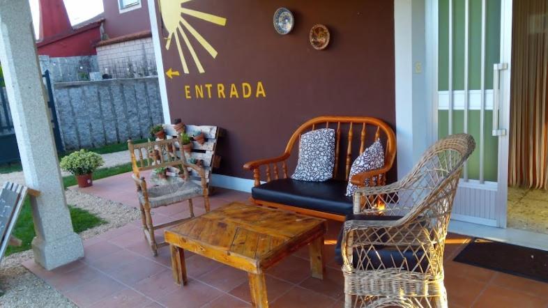 Albergue Vintecatro كالداس دي ريس المظهر الخارجي الصورة