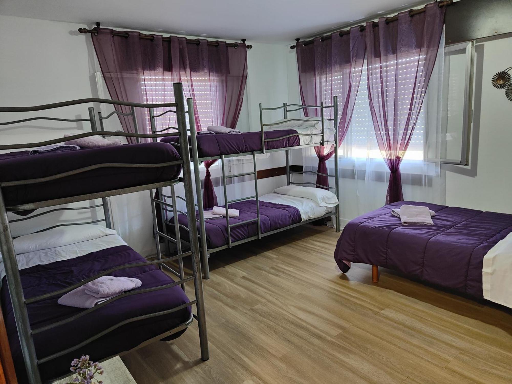 Albergue Vintecatro كالداس دي ريس المظهر الخارجي الصورة