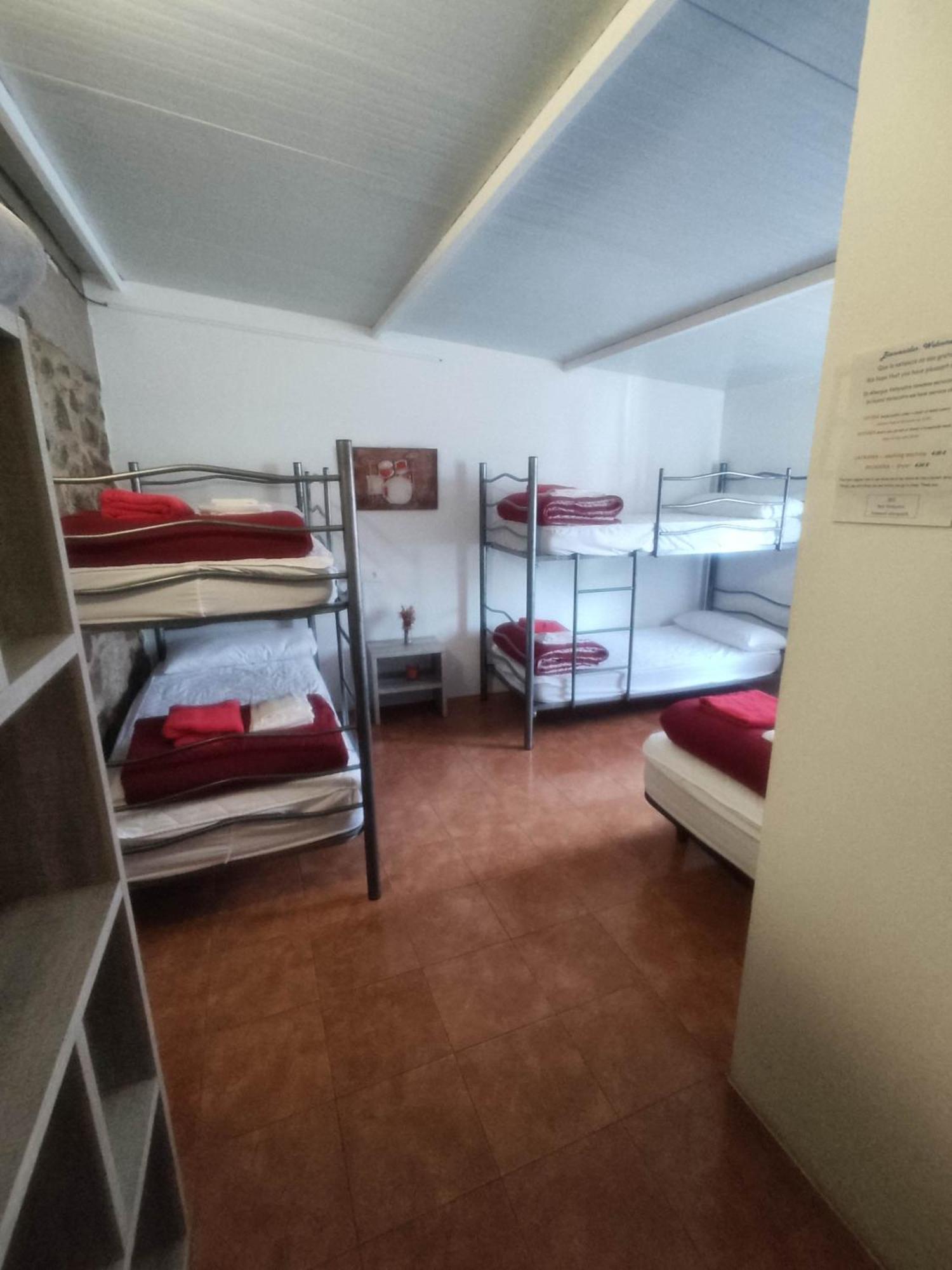 Albergue Vintecatro كالداس دي ريس المظهر الخارجي الصورة